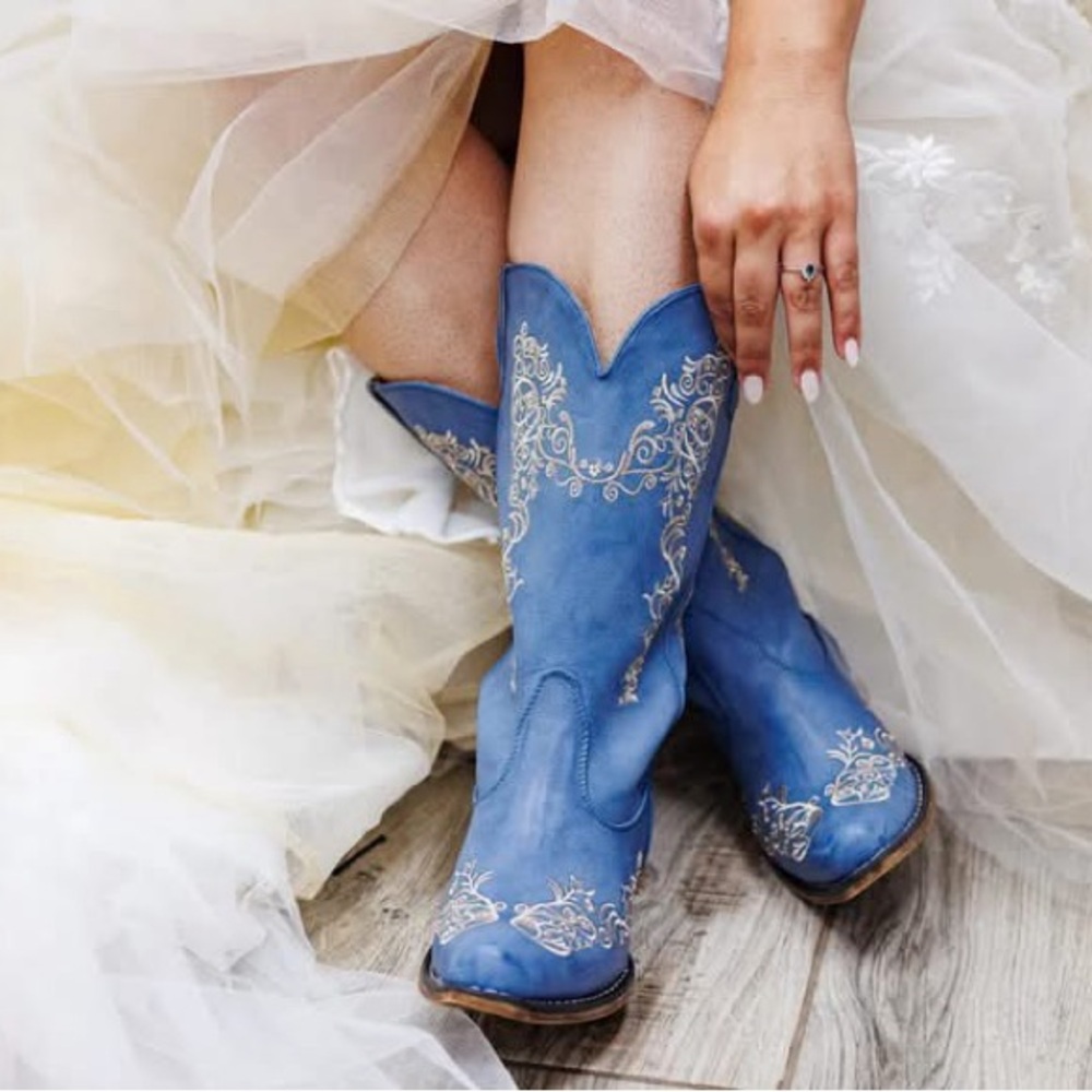 Roper Blue Heeled Boots with Classic Western Style